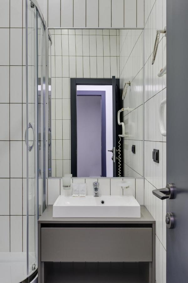 Centrooms Kropivnizkogo Mini-Hotel Kiev Eksteriør billede