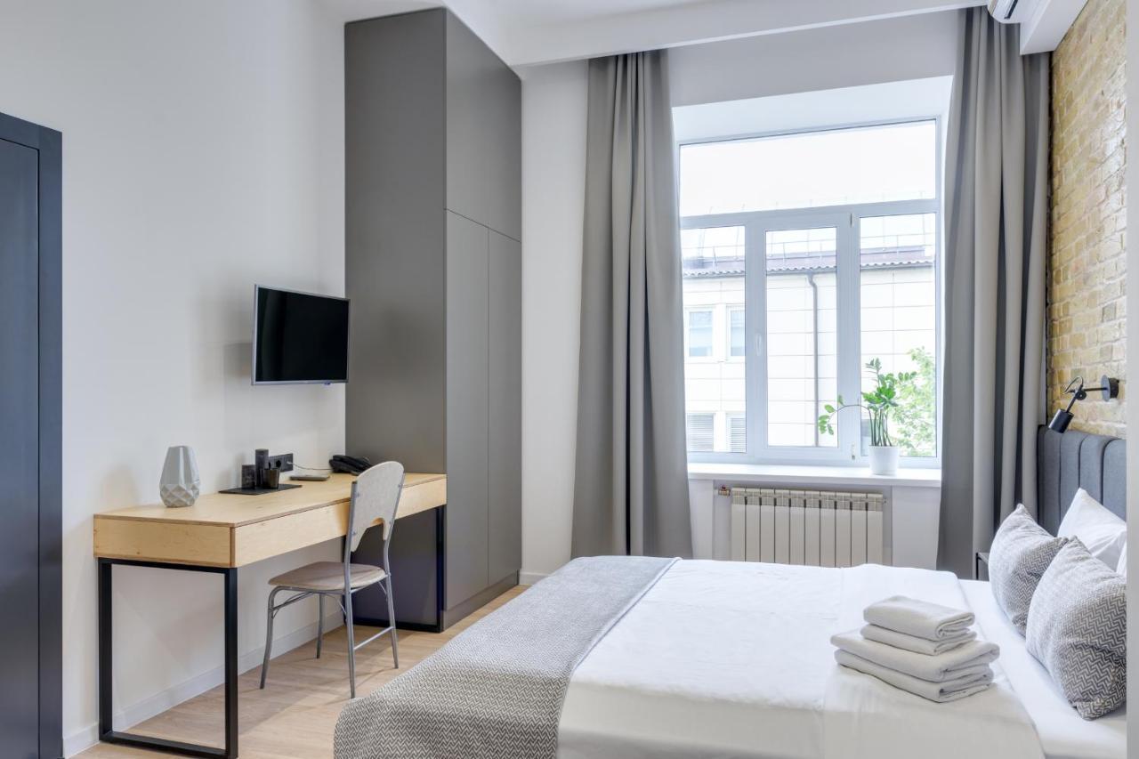 Centrooms Kropivnizkogo Mini-Hotel Kiev Eksteriør billede