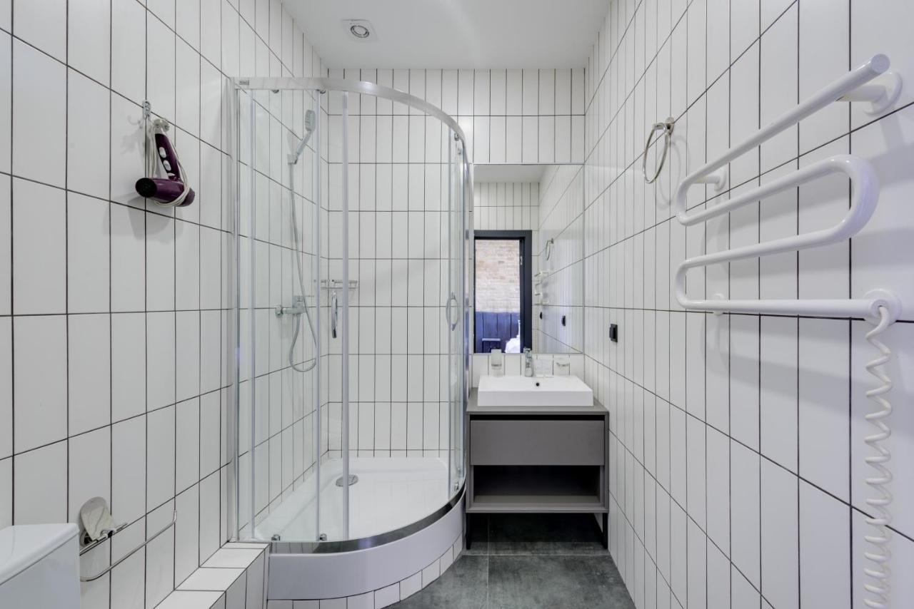 Centrooms Kropivnizkogo Mini-Hotel Kiev Eksteriør billede